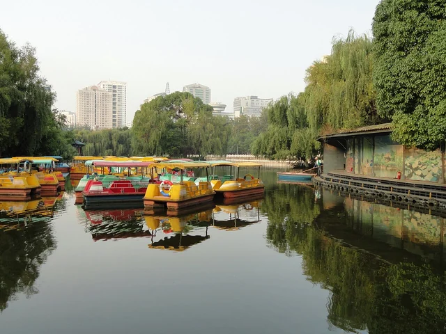 Green Lake Park in Kunming.