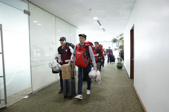 Rescue team arrival at Yangon airport, 29 March 2025; source view 2.