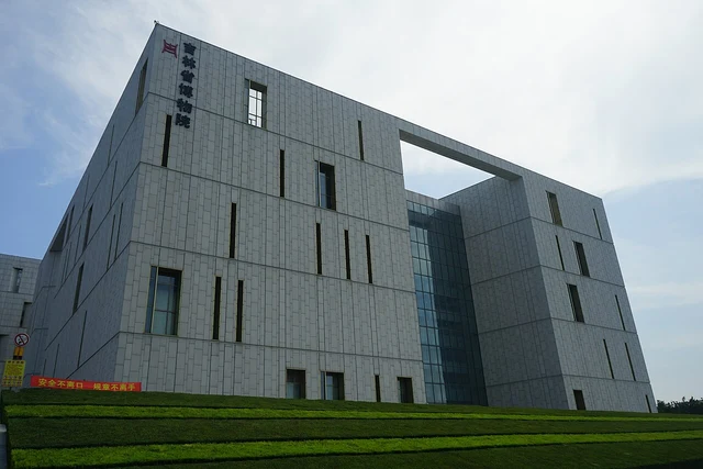 Jilin Provincial Museum’s new core-campus building photographed in 2017; not its former downtown site or a library interior.