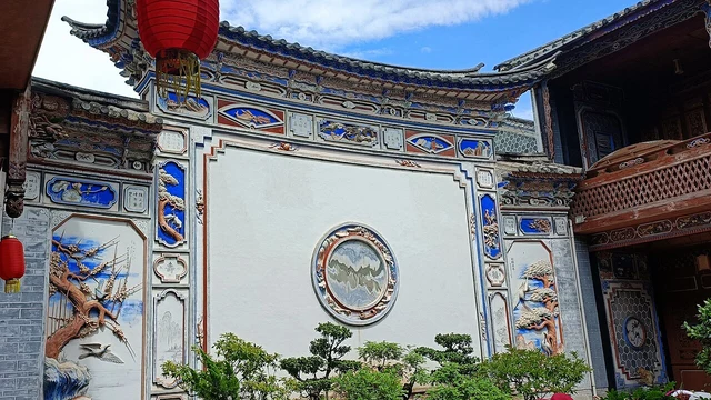 The Yan-family residential courtyard in Xizhou.