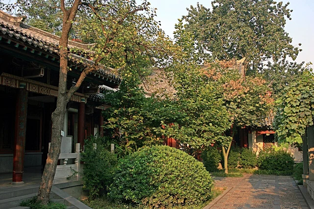 A courtyard of the Li Qingzhao Memorial in Baotu Spring Park, Jinan, photographed in September 2008.