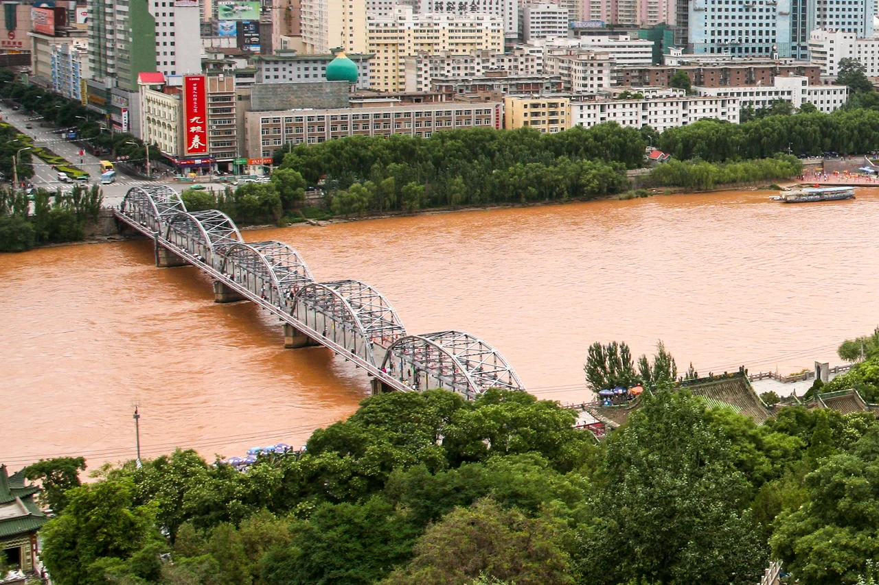 Zhongshan Bridge across the Yellow River in Lanzhou