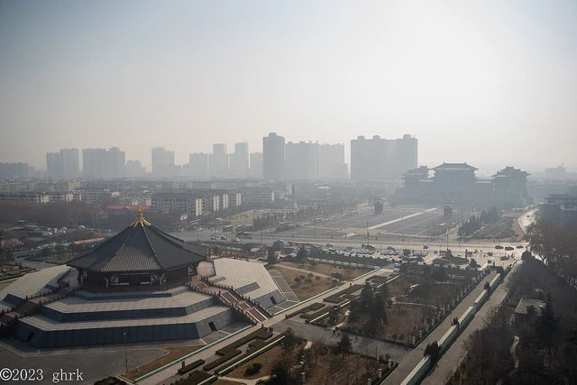 Modern Mingtang and Yingtian Gate interpretation buildings viewed from Tiantang, Luoyang, in 2023.