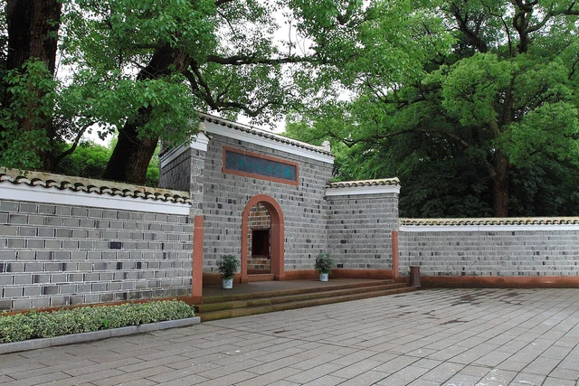 A historical photograph of Qingyunpu architecture at Bada Shanren Memorial Hall in June 2012; check current gallery access.