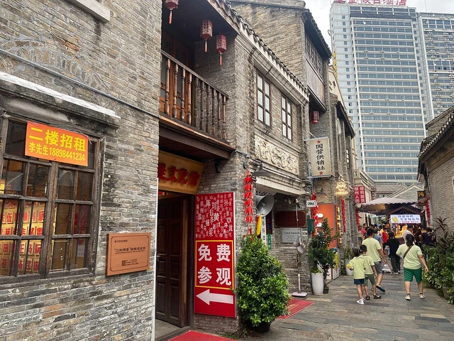 Arcade buildings in Nanning’s historic district, photographed in July 2023.