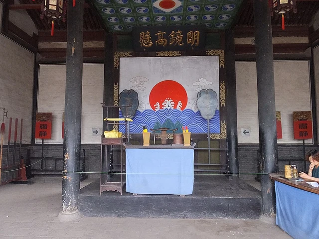 Hall furnishings inside Pingyao’s historic county office.