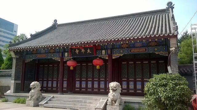 A historical photograph of Taiping Temple, the Xibe ancestral temple in Shenyang; not another temple sharing the name.