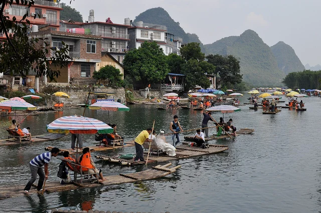 A river scene on the Yulong in Yangshuo, photographed in October 2014.