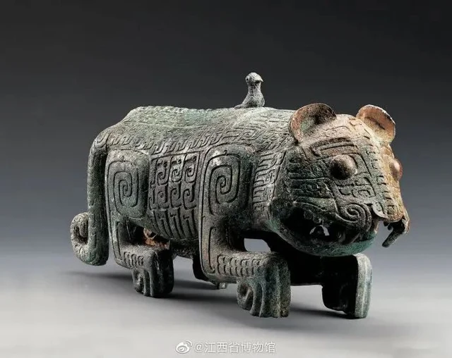 A tiger-shaped bronze collection object in Jiangxi Provincial Museum’s official photograph used in the September 2020 new-museum opening report.