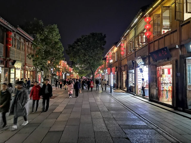 The main street of Three Lanes and Seven Alleys in Fuzhou.